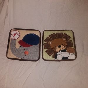 2 Lambs & Ivy wall decorations